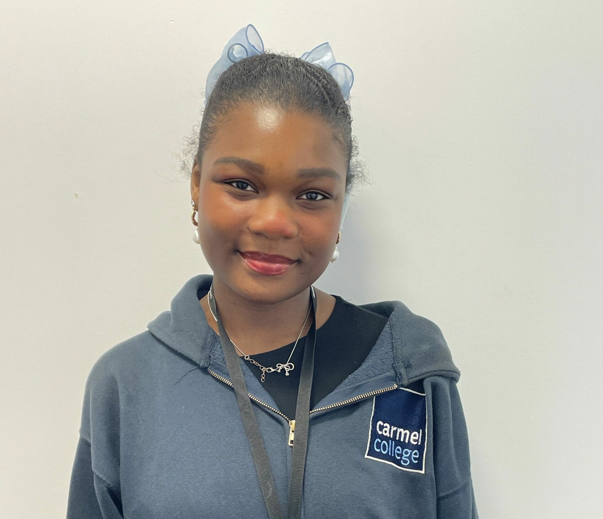 Image of female student Esther Ajeniya