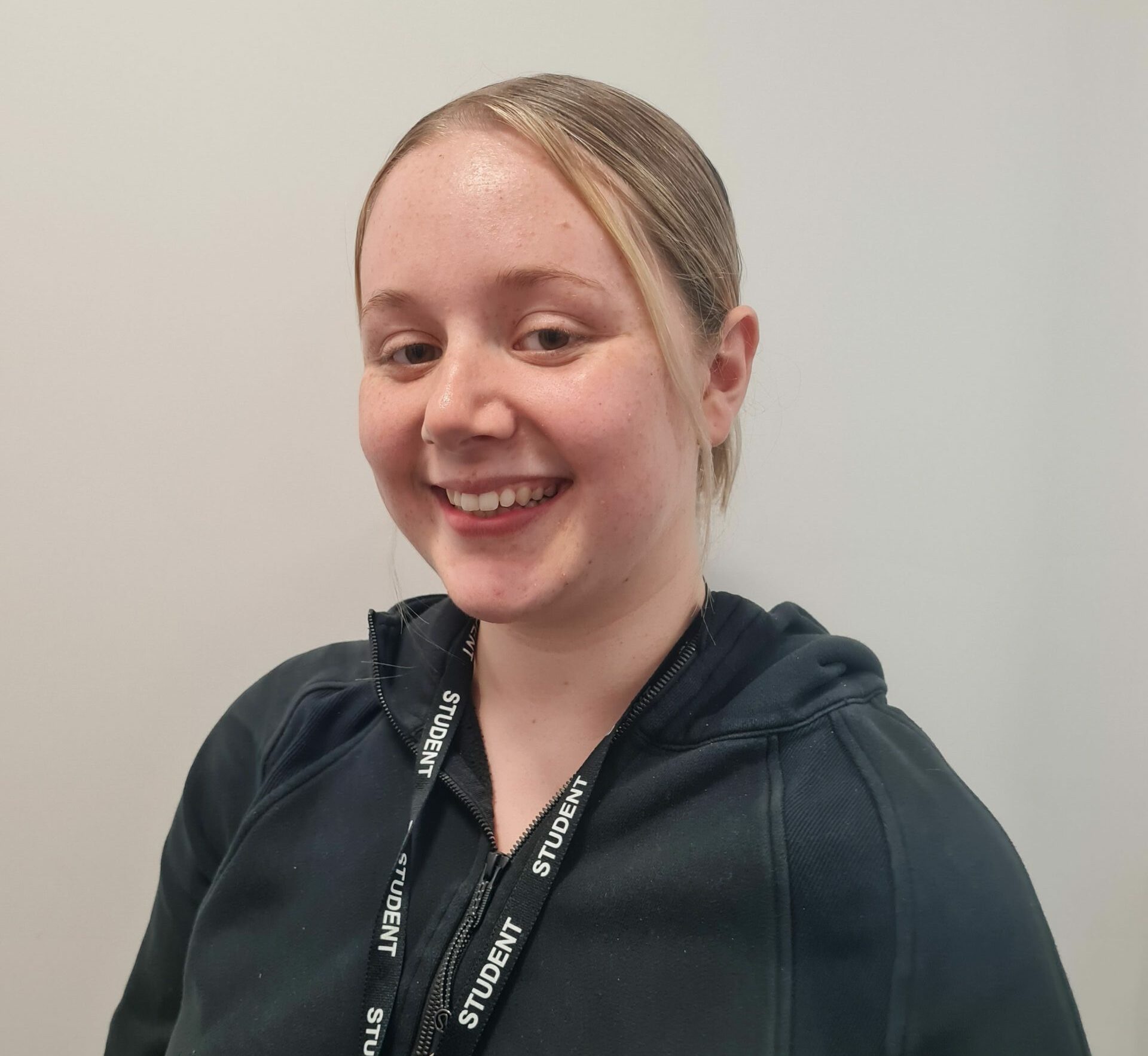 Image of female student Niamh Wigglesworth